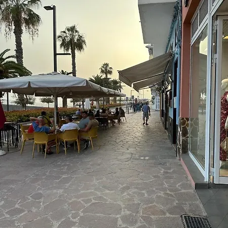 Appartement Spacious Near The Beach In